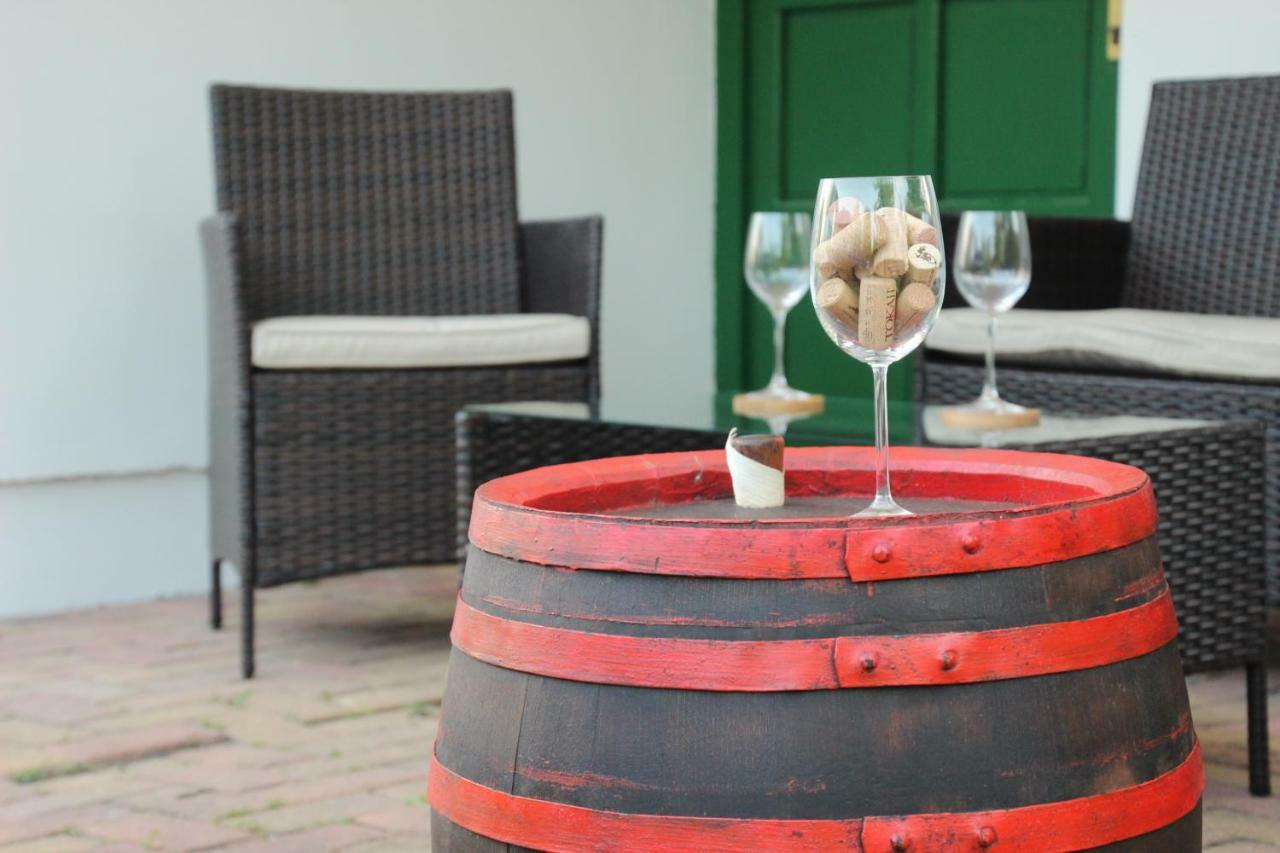 Szolohegyi Haziko - Cottage In The Vineyard Balatonszárszó المظهر الخارجي الصورة